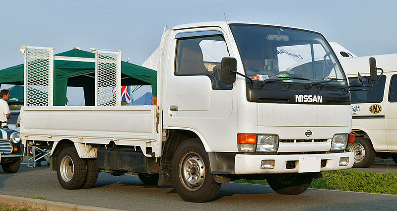 800px-Nissan_Atlas_F23_001