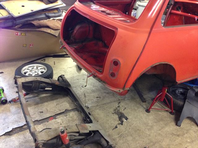 リヤサブフレーム ミニ 131013-160220-017