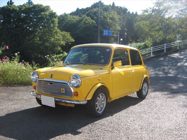 ミニ１０００　オールペイント　黄色　リペイント