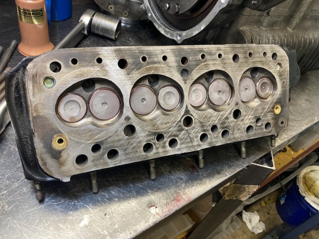 ローバーミニシリンダーヘッド