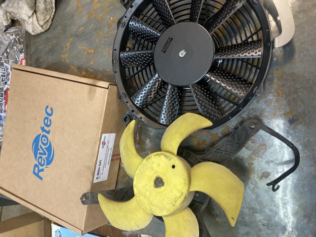 レボテックファン ミニ