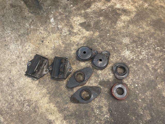 ローバーミニ サブフレームマウント